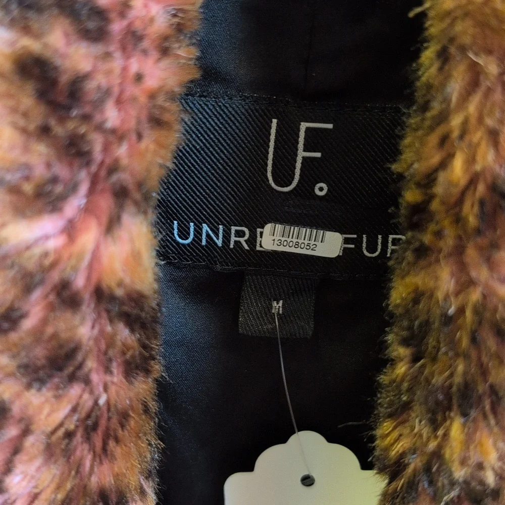 Pink Leopard Unreal Fur - Picture 3 of 4